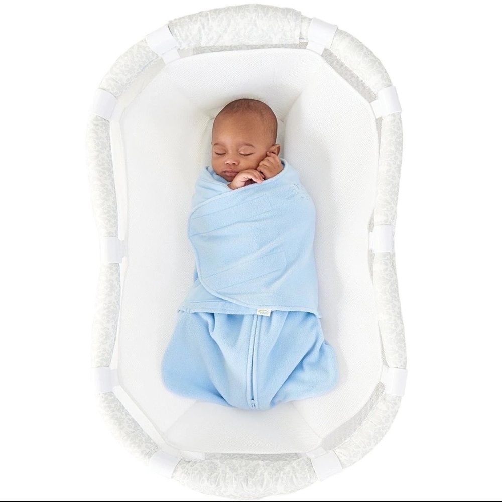 Halo Bassinet newborn insert. Brand new in box never used